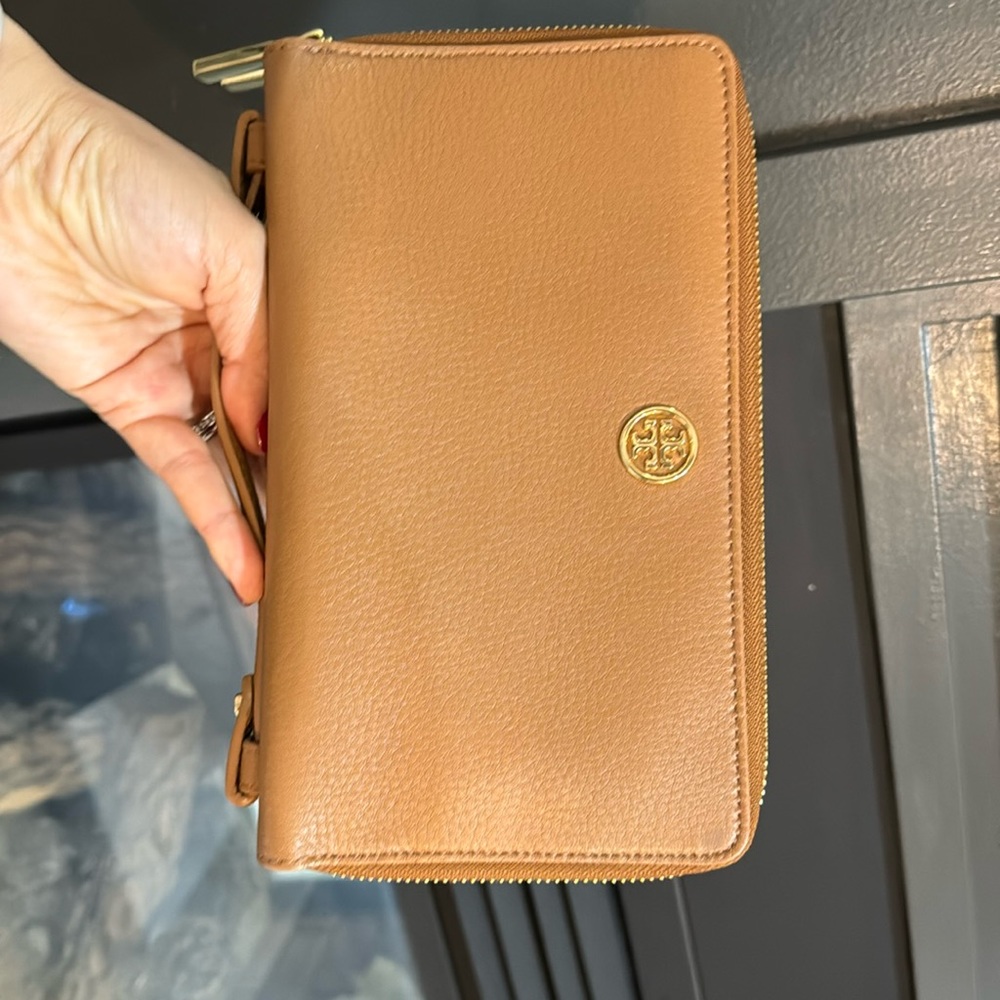 Tory Burch travel wallet
